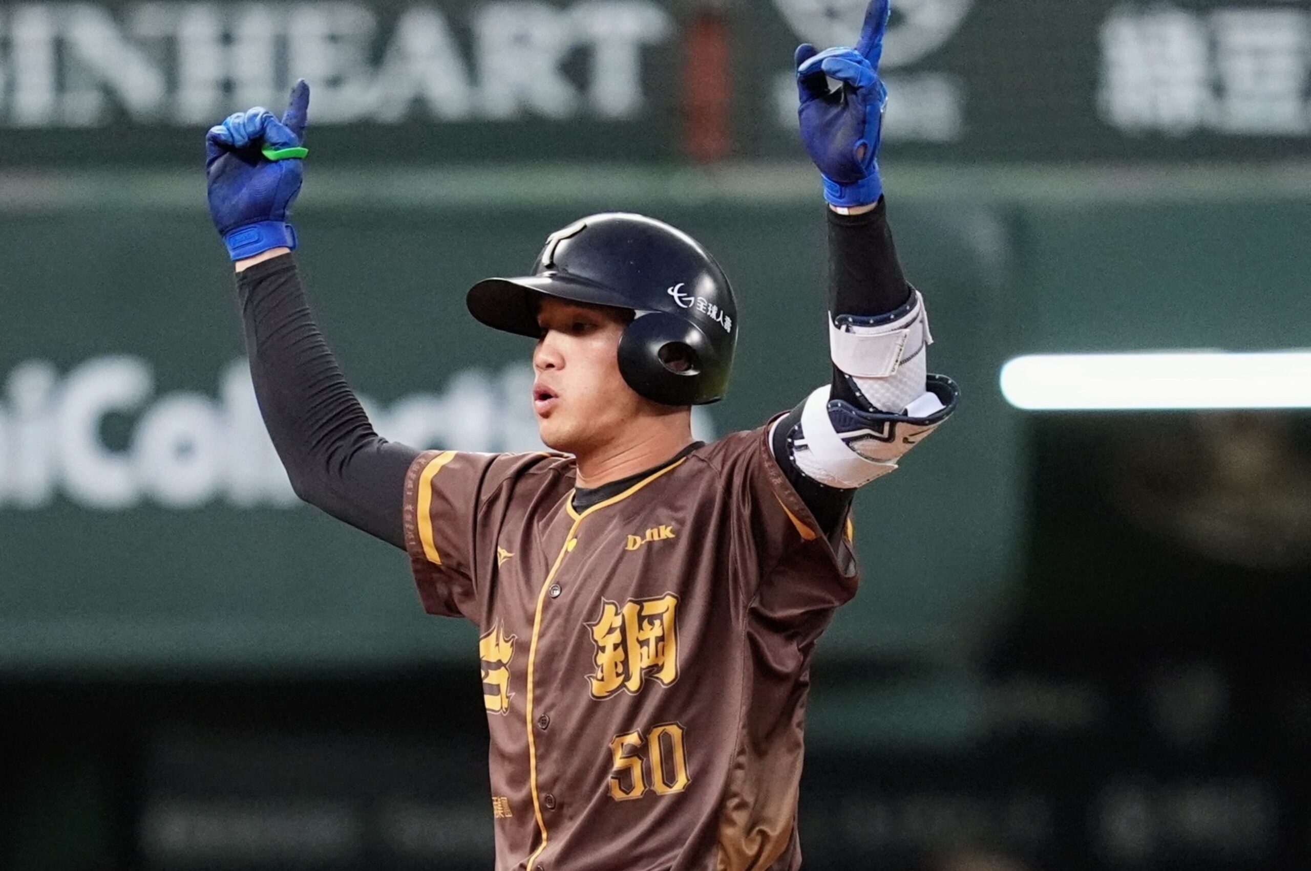 Read more about the article 高聖恩敲生涯首轟 台鋼雄鷹5：4雨中險勝富邦悍將