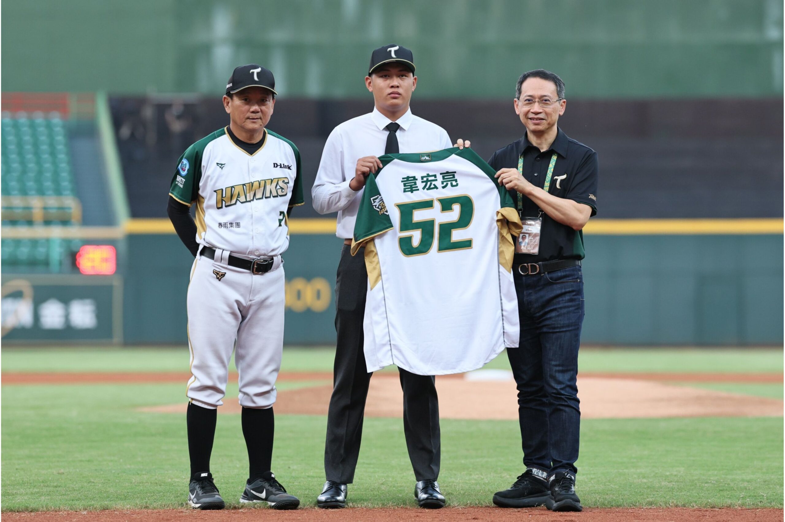 Read more about the article 簽約金570萬元、激勵獎金140萬元 選秀狀元韋宏亮加盟台鋼雄鷹