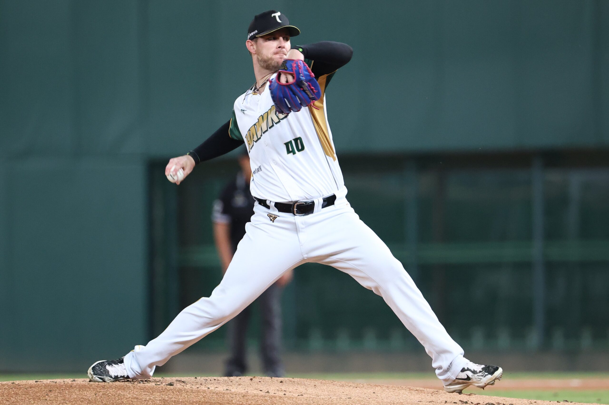 Read more about the article 後勁6局無失分封鎖 台鋼雄鷹5：1擊退中信兄弟