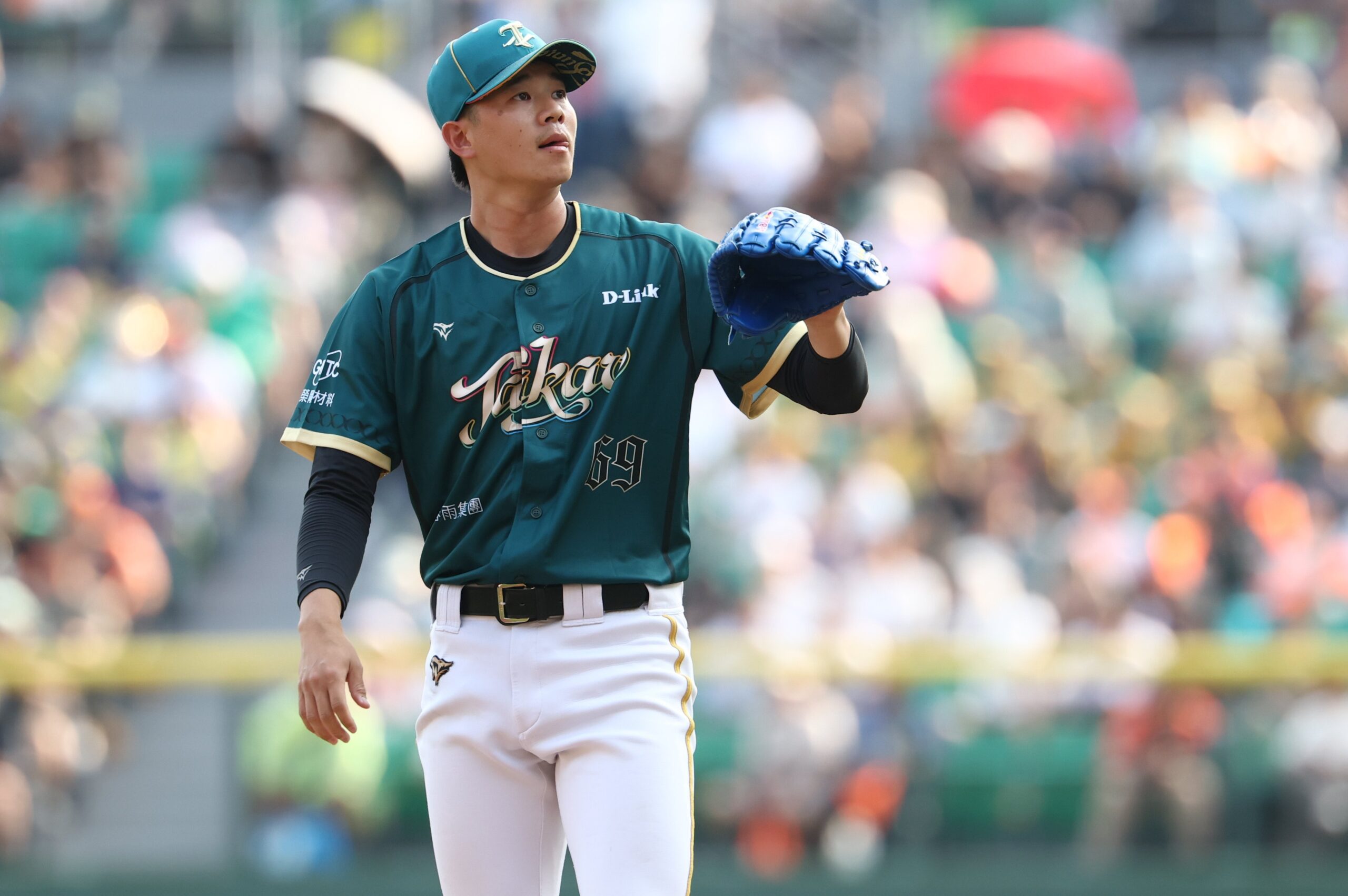 Read more about the article 黃子鵬扛台鋼雄鷹本季首戰 先發7局失2分好投