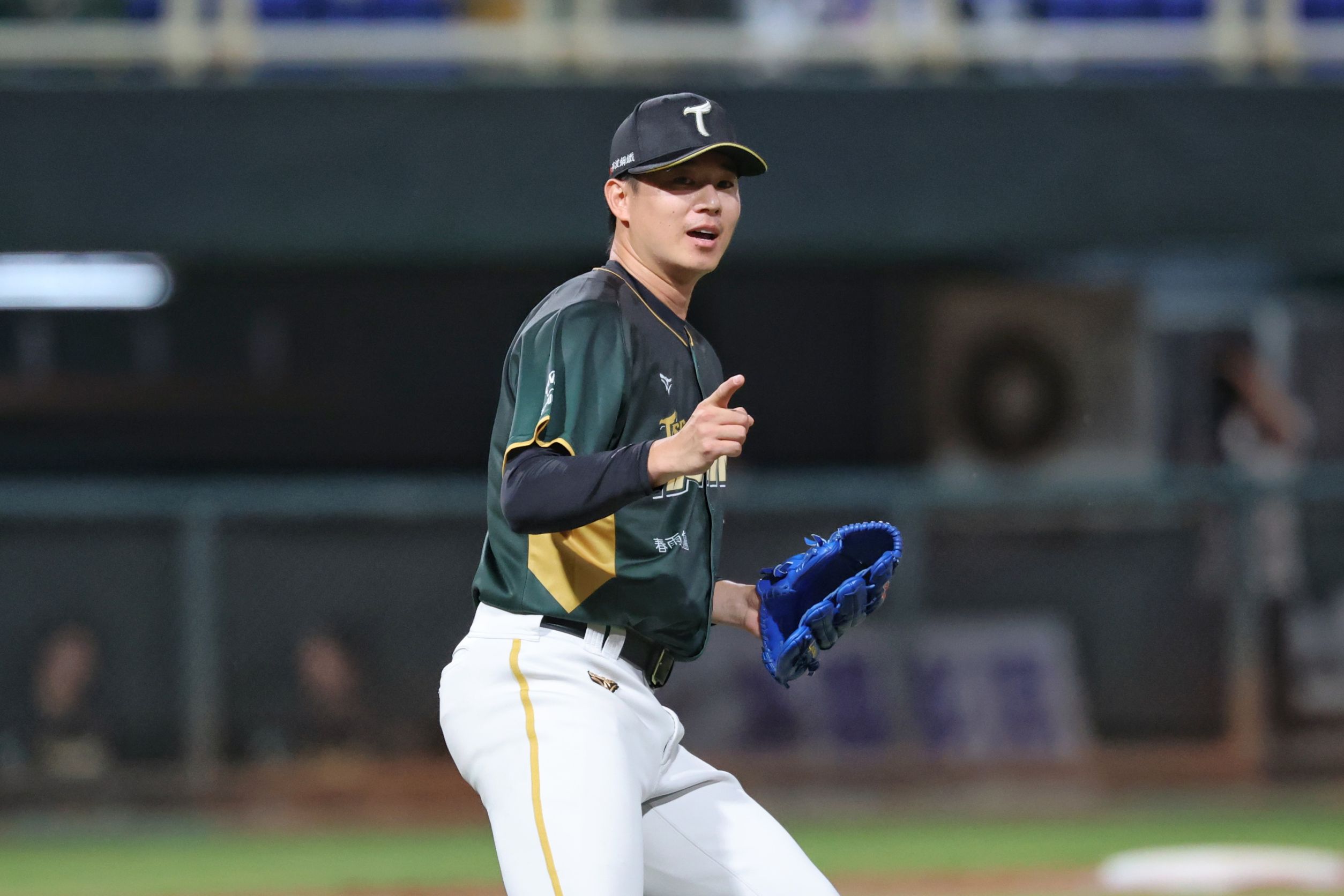 Read more about the article 黃子鵬7.2局失2分好投 個人連3戰投滿7局