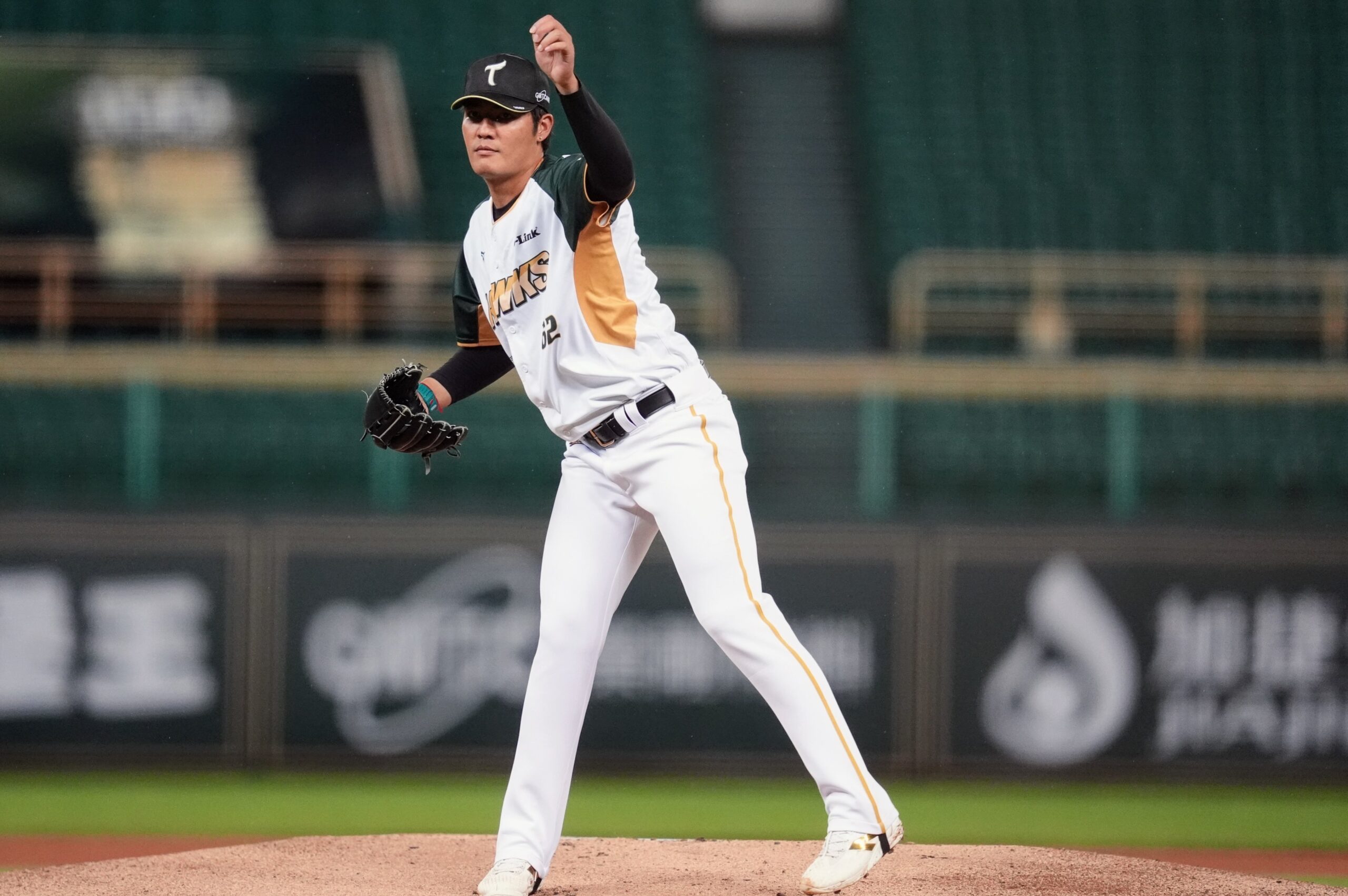 Read more about the article 王維中6局失1分優質先發 台鋼雄鷹6：1擊退中信兄弟