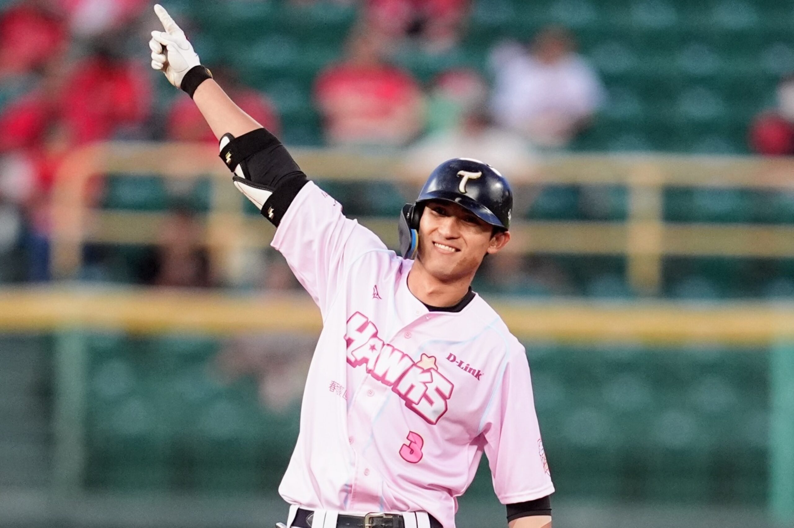 Read more about the article 陳文杰八局下敲致勝安打 台鋼雄鷹4：2擊退味全龍