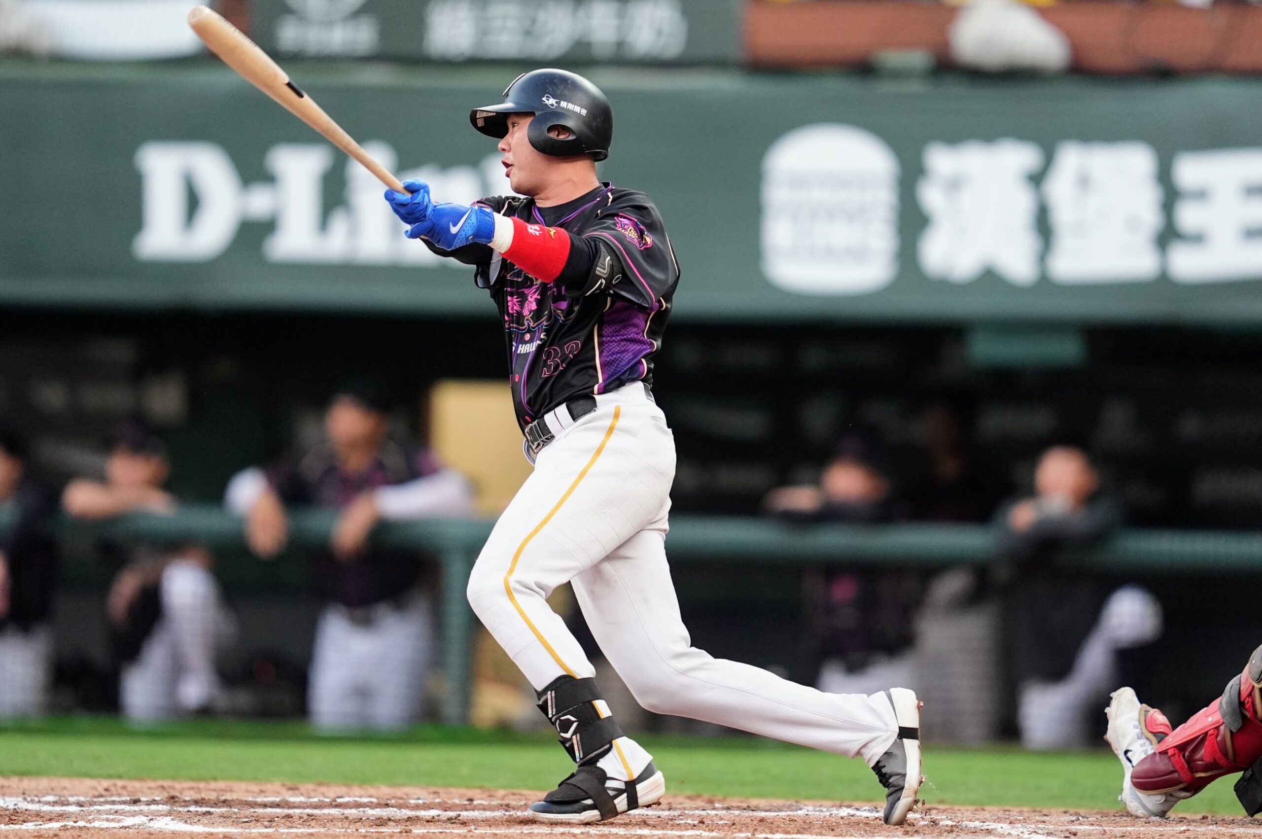 Read more about the article 陳致嘉敲本季首安 二壘打帶兩打點