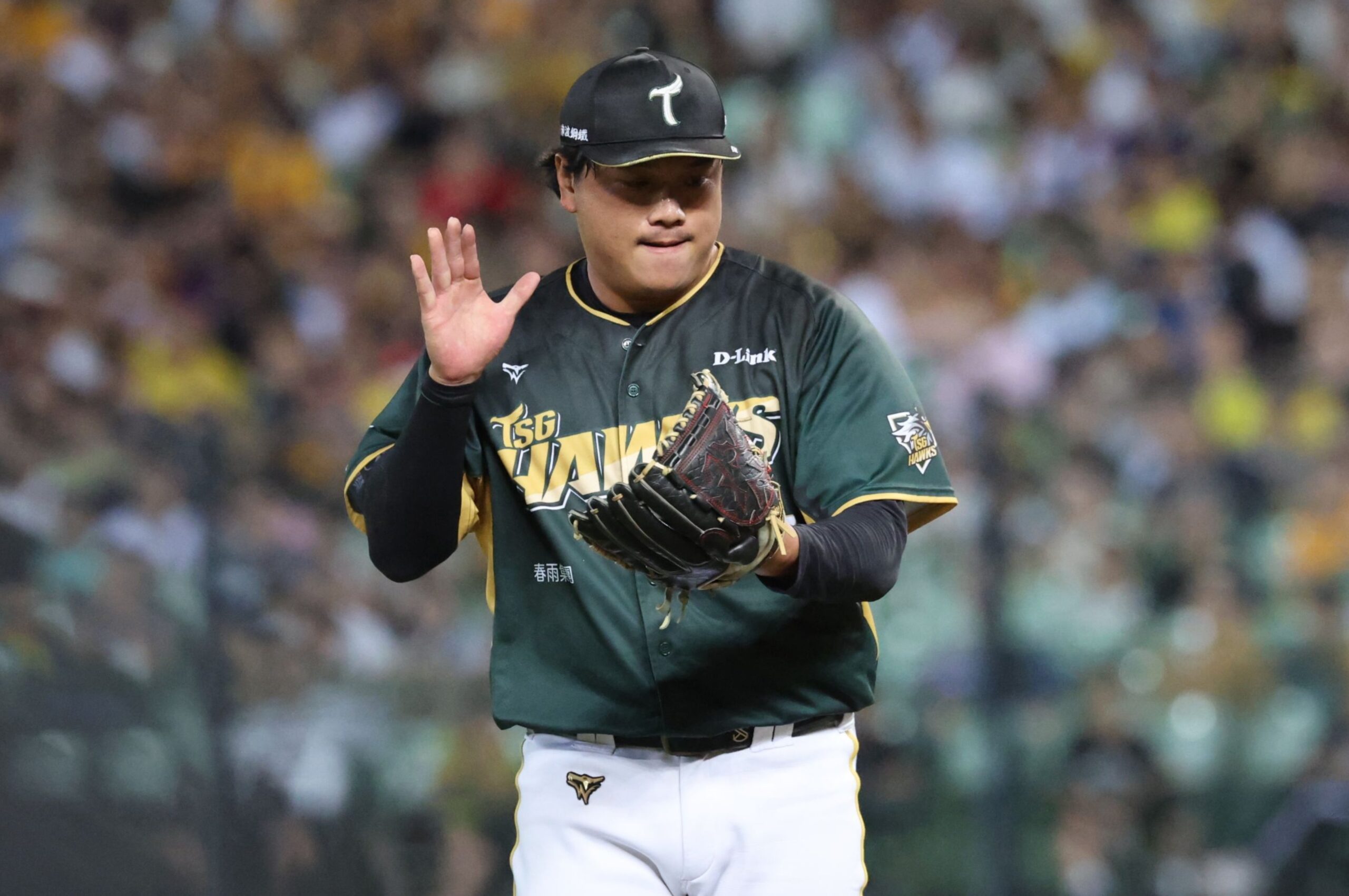 Read more about the article 廖乙忠加盟台鋼雄鷹初登板 睽違超過2年再登一軍投手丘